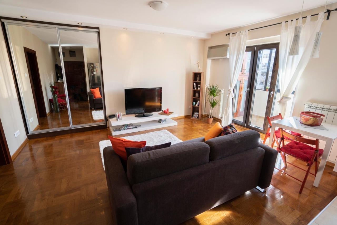 Desire, City Center Apartment Terazije Belgrado Esterno foto